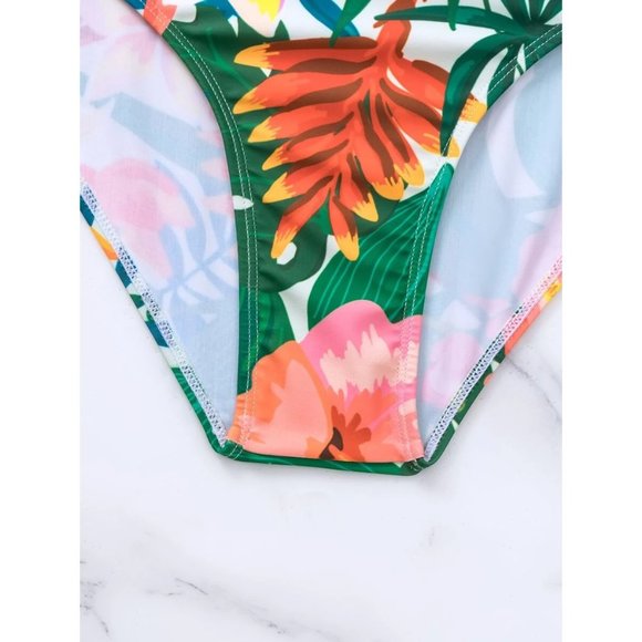 NEW Tropical Ruffle One Piece Swimsuit M - Picture 8 of 8